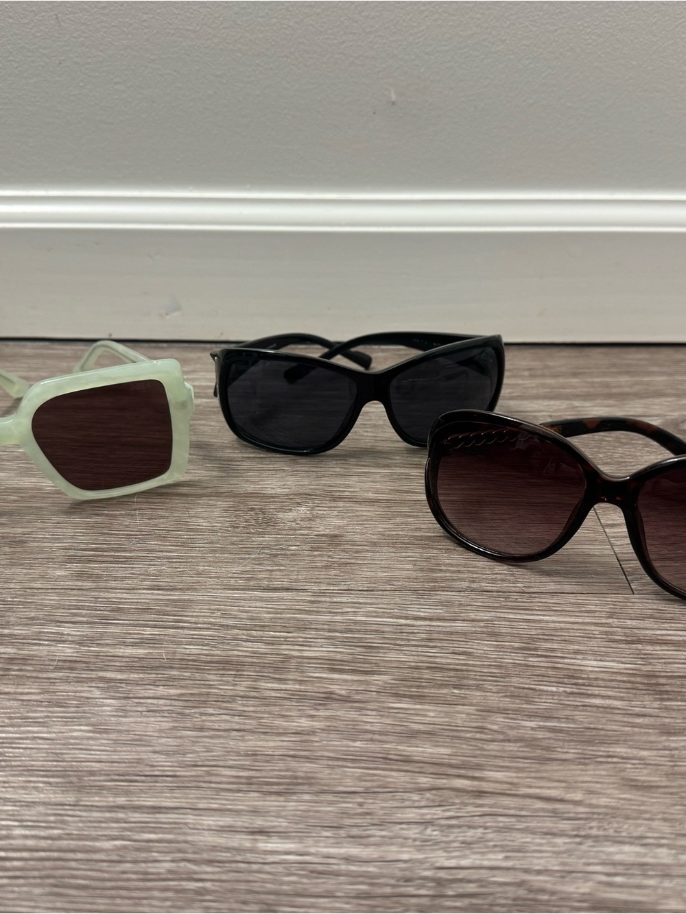 Anthropologie Women’s Sunglasses Trio — Mint, Black, Brown Gradient